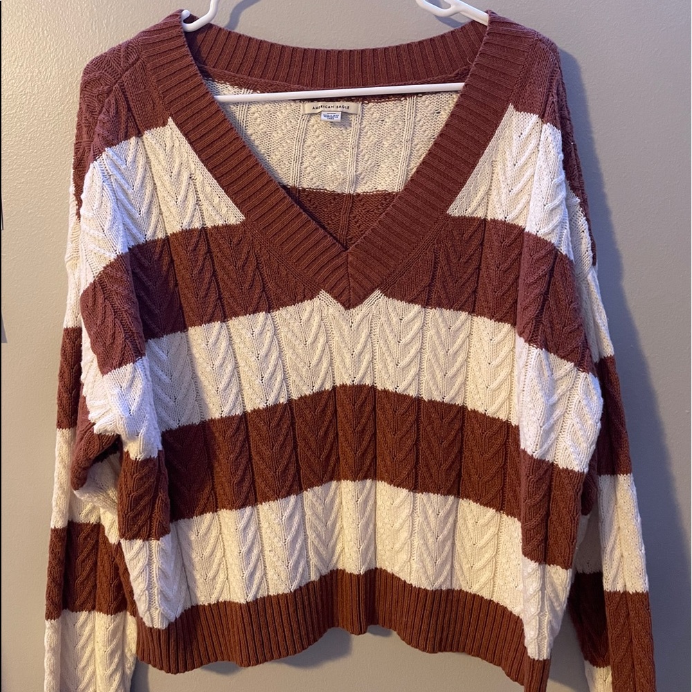 AE CROPPED SWEATER SZ MED